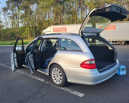 Серый Мерседес 220, объемом двигателя 2.1 л и пробегом 383 тыс. км за 8800 $, фото 19 на Automoto.ua