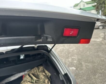 Сірий Мерседес 220, об'ємом двигуна 2.1 л та пробігом 2 тис. км за 6800 $, фото 7 на Automoto.ua