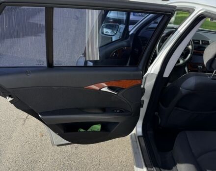 Серый Мерседес 220, объемом двигателя 2.2 л и пробегом 370 тыс. км за 6500 $, фото 2 на Automoto.ua