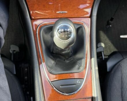 Серый Мерседес 220, объемом двигателя 2.2 л и пробегом 370 тыс. км за 6500 $, фото 18 на Automoto.ua