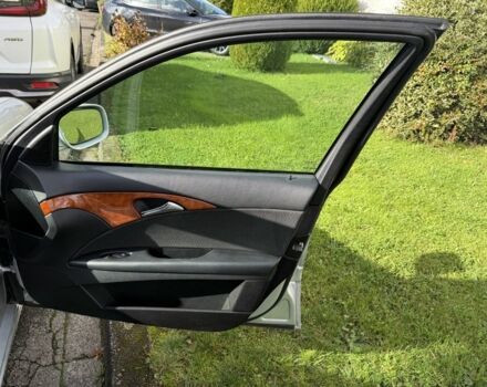 Серый Мерседес 220, объемом двигателя 2.2 л и пробегом 370 тыс. км за 6500 $, фото 5 на Automoto.ua