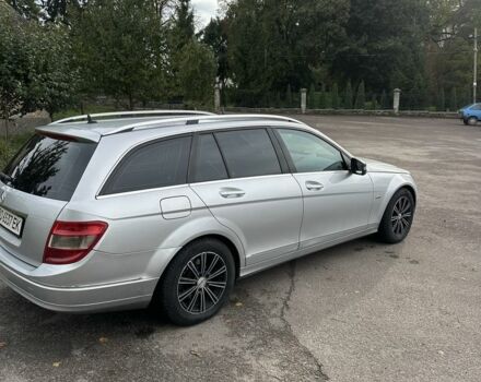 Сірий Мерседес 220, об'ємом двигуна 2.1 л та пробігом 2 тис. км за 6800 $, фото 2 на Automoto.ua