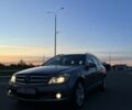 Серый Мерседес 220, объемом двигателя 2.1 л и пробегом 222 тыс. км за 11000 $, фото 1 на Automoto.ua