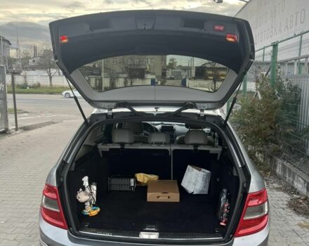 Сірий Мерседес 220, об'ємом двигуна 2.1 л та пробігом 292 тис. км за 7200 $, фото 4 на Automoto.ua