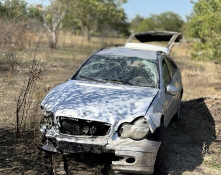 Мерседес 220 2010 у Одесі на Automoto.ua Сірий Мерседес 220, об'ємом двигуна 2.8 л та пробігом 1 тис. км за 2000 $, фото 3 на Automoto.ua