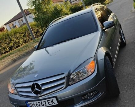 Сірий Мерседес 220, об'ємом двигуна 2.1 л та пробігом 320 тис. км за 9600 $, фото 6 на Automoto.ua