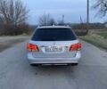 Сірий Мерседес 220, об'ємом двигуна 2.1 л та пробігом 293 тис. км за 11500 $, фото 1 на Automoto.ua