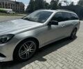 Сірий Мерседес 220, об'ємом двигуна 2.1 л та пробігом 2 тис. км за 16800 $, фото 3 на Automoto.ua