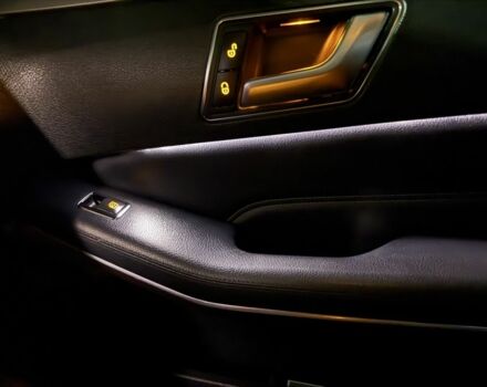 Серый Мерседес 220, объемом двигателя 2.1 л и пробегом 359 тыс. км за 18500 $, фото 13 на Automoto.ua