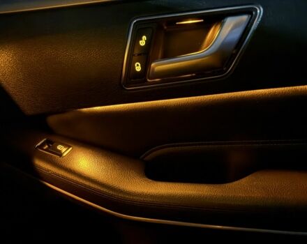 Серый Мерседес 220, объемом двигателя 2.1 л и пробегом 359 тыс. км за 18500 $, фото 12 на Automoto.ua