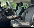 Сірий Мерседес 220, об'ємом двигуна 2 л та пробігом 287 тис. км за 14300 $, фото 10 на Automoto.ua