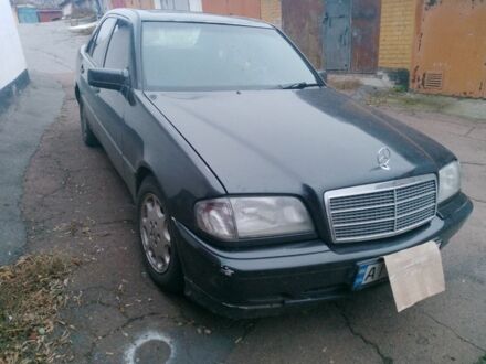 Сірий Мерседес 220, об'ємом двигуна 2.2 л та пробігом 333 тис. км за 1200 $, фото 1 на Automoto.ua