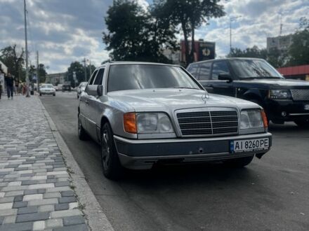 Мерседес 220 1995 в Софіївська Борщагівка на Automoto.ua Серый Мерседес 220, объемом двигателя 2.2 л и пробегом 57 тыс. км за 2299 $, фото 1 на Automoto.ua
