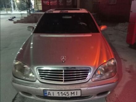 Мерседес 220 1998 у Фастове на Automoto.ua Сірий Мерседес 220, об'ємом двигуна 4.3 л та пробігом 410 тис. км за 4300 $, фото 1 на Automoto.ua