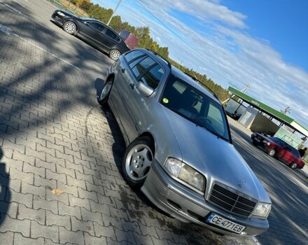 Серый Мерседес 220, объемом двигателя 2.2 л и пробегом 330 тыс. км за 2400 $, фото 1 на Automoto.ua