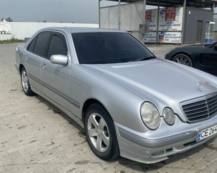 Сірий Мерседес 220, об'ємом двигуна 2.1 л та пробігом 430 тис. км за 3300 $, фото 1 на Automoto.ua
