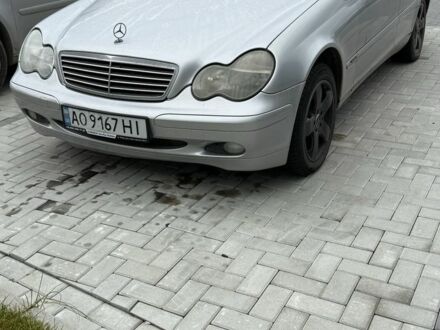 Сірий Мерседес 220, об'ємом двигуна 2.1 л та пробігом 350 тис. км за 3700 $, фото 1 на Automoto.ua