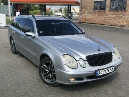 Серый Мерседес 220, объемом двигателя 2.1 л и пробегом 250 тыс. км за 6500 $, фото 1 на Automoto.ua