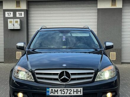 Мерседес 220 2007 в Житомире на Automoto.ua Серый Мерседес 220, объемом двигателя 2.1 л и пробегом 320 тыс. км за 8600 $, фото 1 на Automoto.ua