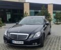 Синій Мерседес 220, об'ємом двигуна 2.1 л та пробігом 280 тис. км за 11500 $, фото 1 на Automoto.ua