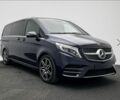 Синий Мерседес 220, объемом двигателя 2 л и пробегом 240 тыс. км за 49900 $, фото 1 на Automoto.ua