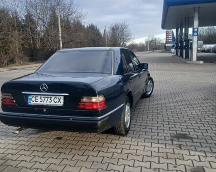 Синий Мерседес 220, объемом двигателя 2.2 л и пробегом 2 тыс. км за 1500 $, фото 5 на Automoto.ua