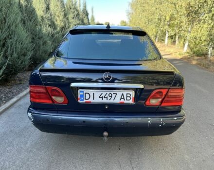 Синій Мерседес 220, об'ємом двигуна 2.2 л та пробігом 280 тис. км за 3700 $, фото 7 на Automoto.ua