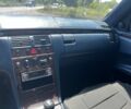 Синий Мерседес 220, объемом двигателя 2.8 л и пробегом 3 тыс. км за 2200 $, фото 9 на Automoto.ua