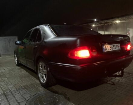 Синій Мерседес 220, об'ємом двигуна 2 л та пробігом 350 тис. км за 2450 $, фото 2 на Automoto.ua