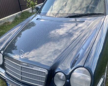 Синій Мерседес 220, об'ємом двигуна 2.2 л та пробігом 370 тис. км за 3500 $, фото 2 на Automoto.ua