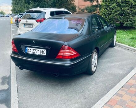 Синій Мерседес 220, об'ємом двигуна 4.3 л та пробігом 250 тис. км за 3500 $, фото 5 на Automoto.ua