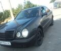 Синій Мерседес 220, об'ємом двигуна 2.2 л та пробігом 412 тис. км за 2500 $, фото 1 на Automoto.ua