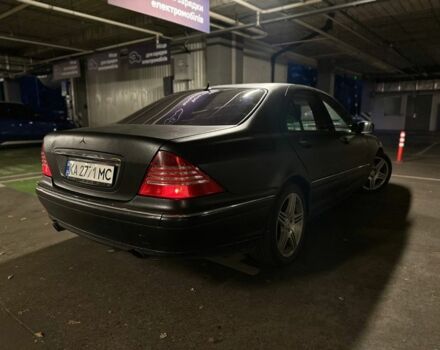 Синий Мерседес 220, объемом двигателя 4.3 л и пробегом 19 тыс. км за 3999 $, фото 2 на Automoto.ua