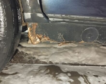 Синій Мерседес 220, об'ємом двигуна 2.2 л та пробігом 349 тис. км за 2300 $, фото 7 на Automoto.ua