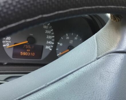 Синій Мерседес 220, об'ємом двигуна 2.1 л та пробігом 59 тис. км за 3700 $, фото 7 на Automoto.ua