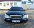 Синій Мерседес 220, об'ємом двигуна 4 л та пробігом 390 тис. км за 3199 $, фото 1 на Automoto.ua