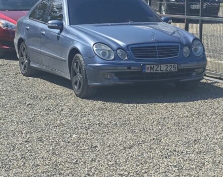 Синій Мерседес 220, об'ємом двигуна 2 л та пробігом 530 тис. км за 2150 $, фото 1 на Automoto.ua