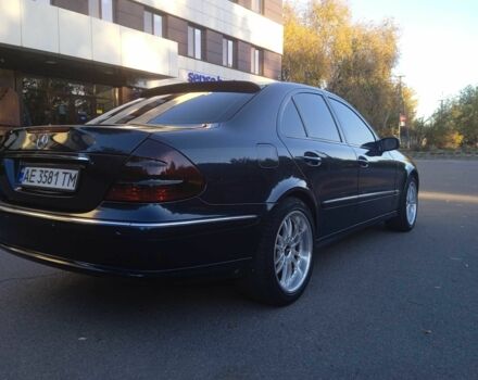 Синий Мерседес 220, объемом двигателя 2.1 л и пробегом 425 тыс. км за 6999 $, фото 5 на Automoto.ua