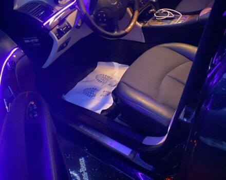 Синий Мерседес 220, объемом двигателя 2.1 л и пробегом 197 тыс. км за 11000 $, фото 6 на Automoto.ua