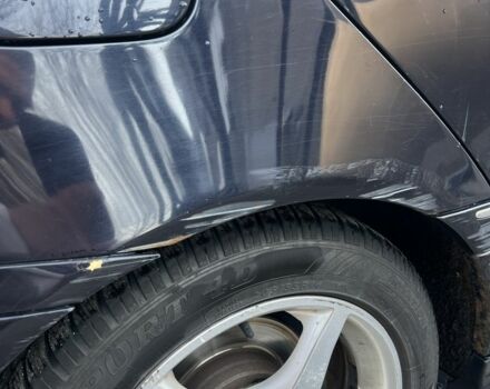 Синий Мерседес 220, объемом двигателя 2.1 л и пробегом 340 тыс. км за 5300 $, фото 7 на Automoto.ua