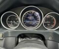 Синий Мерседес 220, объемом двигателя 2.1 л и пробегом 250 тыс. км за 16400 $, фото 4 на Automoto.ua