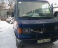 Синий Мерседес 220, объемом двигателя 2 л и пробегом 350 тыс. км за 1000 $, фото 1 на Automoto.ua