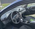 Синій Мерседес 220, об'ємом двигуна 2.2 л та пробігом 350 тис. км за 3908 $, фото 1 на Automoto.ua