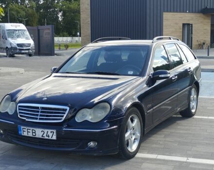 Синій Мерседес 220, об'ємом двигуна 0 л та пробігом 345 тис. км за 1750 $, фото 2 на Automoto.ua