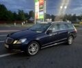 Синий Мерседес 220, объемом двигателя 2.1 л и пробегом 275 тыс. км за 12855 $, фото 6 на Automoto.ua