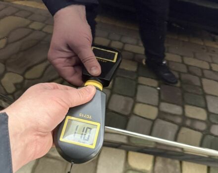 Синий Мерседес 220, объемом двигателя 2.1 л и пробегом 275 тыс. км за 12855 $, фото 11 на Automoto.ua