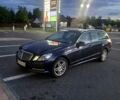Синий Мерседес 220, объемом двигателя 2.1 л и пробегом 275 тыс. км за 12855 $, фото 5 на Automoto.ua
