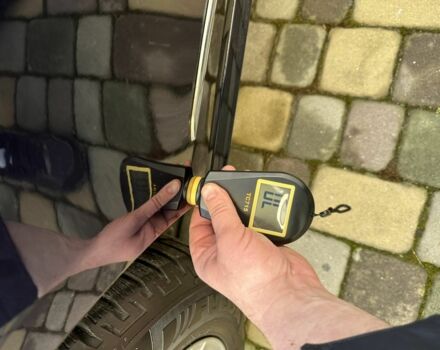 Синий Мерседес 220, объемом двигателя 2.1 л и пробегом 275 тыс. км за 12855 $, фото 13 на Automoto.ua