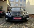Синий Мерседес 220, объемом двигателя 2.1 л и пробегом 275 тыс. км за 12855 $, фото 1 на Automoto.ua
