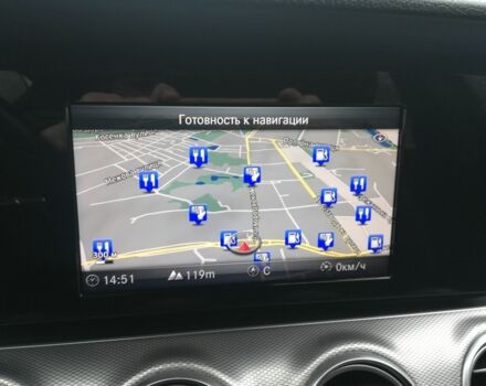 Синій Мерседес 220, об'ємом двигуна 2 л та пробігом 333 тис. км за 16990 $, фото 10 на Automoto.ua